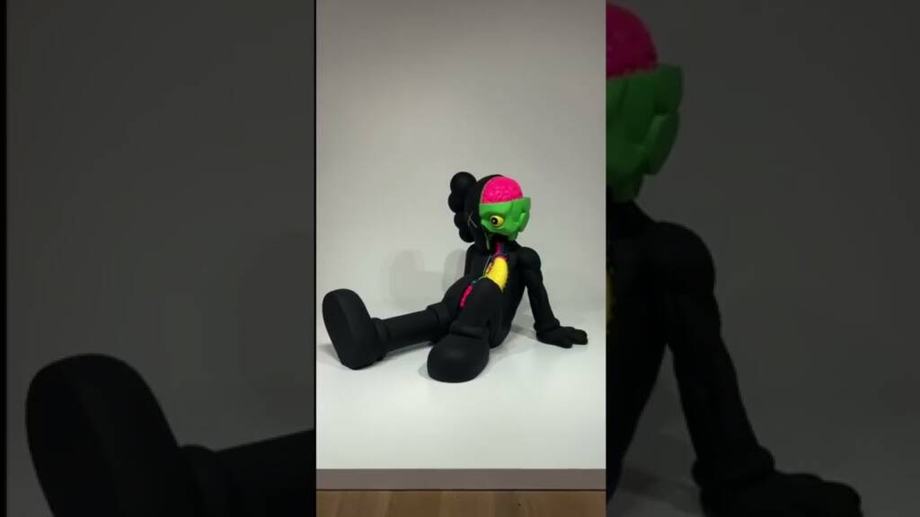 KAWS Tokyo First Exhibition | Exclusive Footage #KAWS