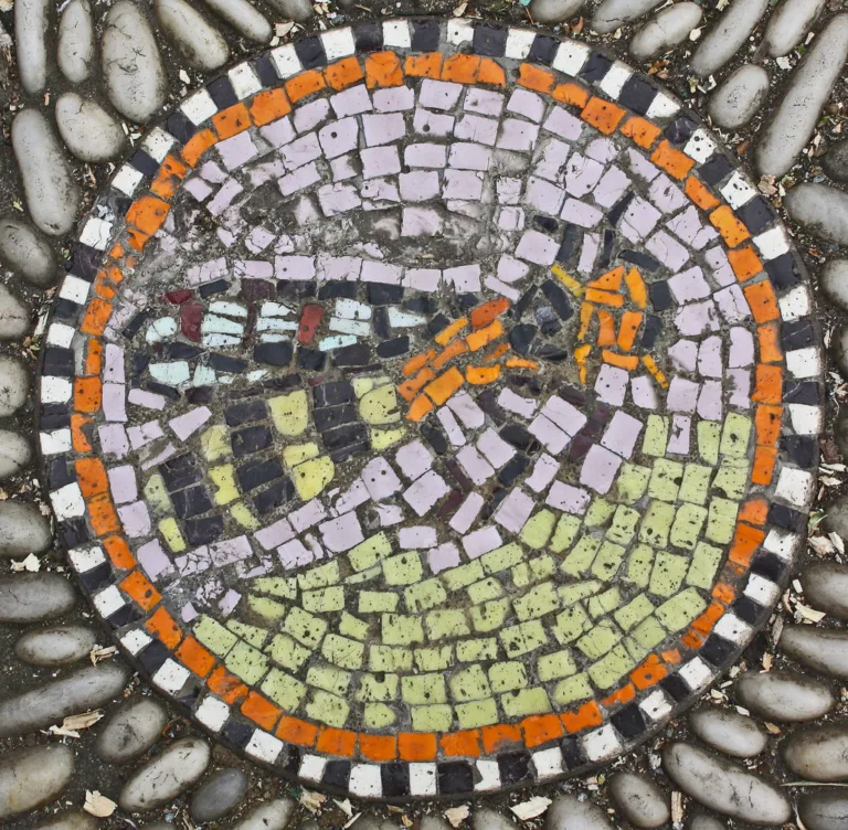 Street Mosaic-Wasp