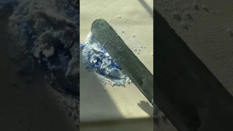 sand dyeing process. #painting #art #contemporaryart #artshorts #artstudio #artwork