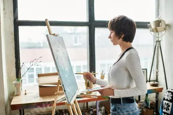 The Artists Muse: Captivating Beauty in Creativity