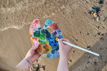 Creative expression by seashore 2 Creative expression by seashore