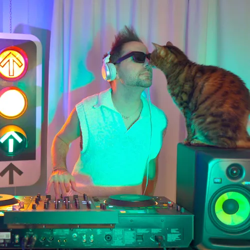 and with that the 2025 season comes to an end dj set Tech House 2026 Countdown