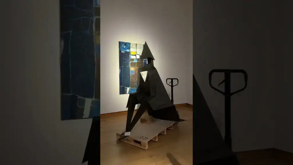 Behind-the-Scenes of Modern British and Irish Art Exhibition 44 Behind-the-Scenes of Modern British and Irish Art Exhibition