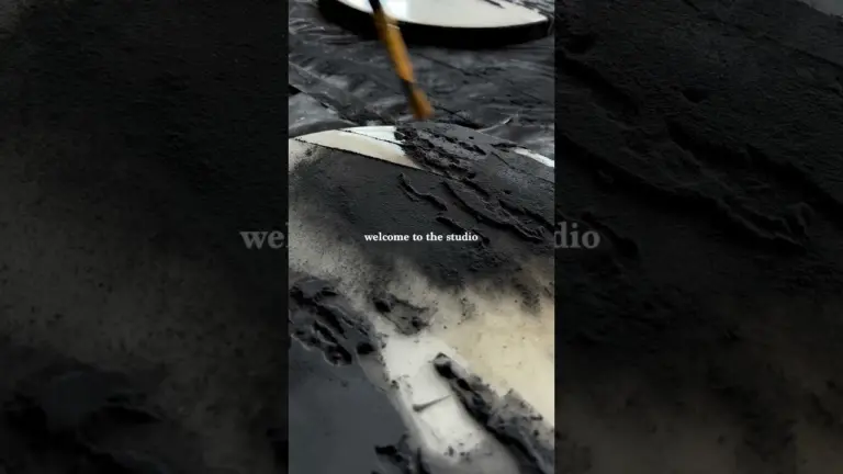 Studio moments of the creation of my minis 🤍 #art #resin #contemporaryart 1 Studio moments of the creation of my minis 🤍 #art #resin #contemporaryart